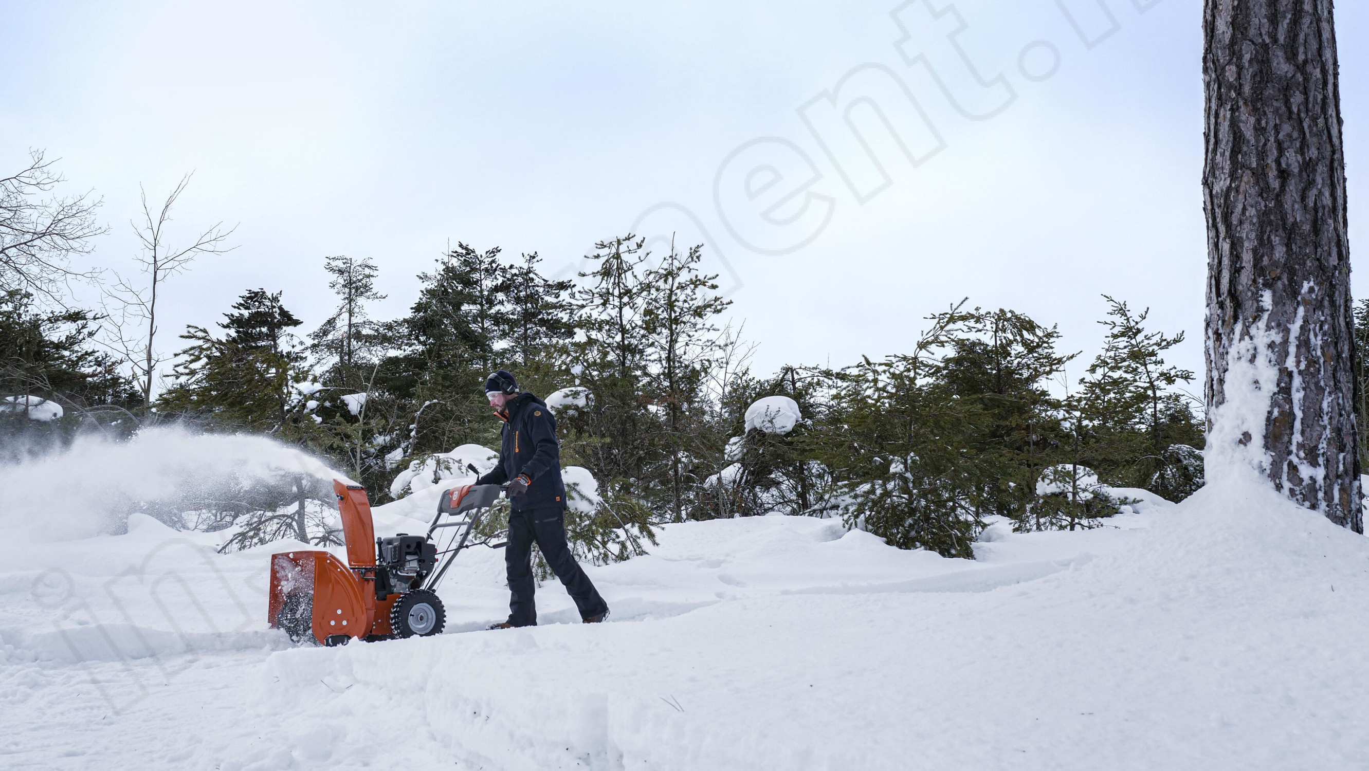 Снегоуборщик бензиновый Husqvarna ST 124 - фото 17